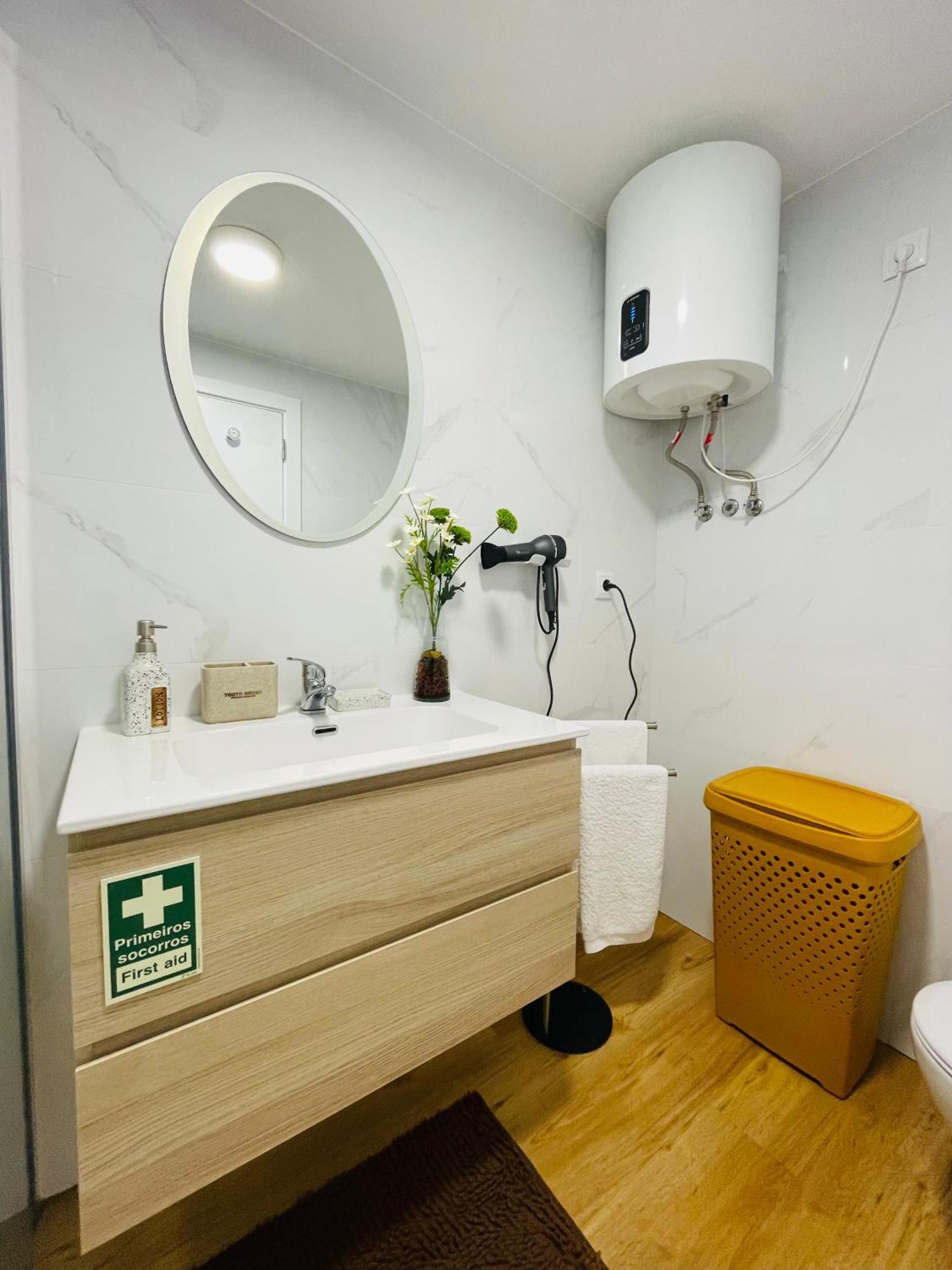 Hotel Cozy House à Funchal  Extérieur photo